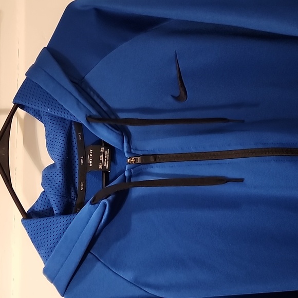 Nike Dri-Fit Zipper Hoodie - Picture 2 of 5